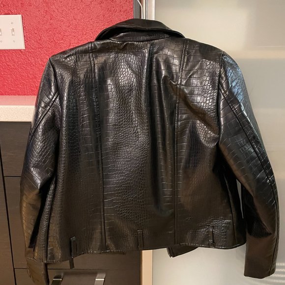 Oversized Faux Leather Jacket - Picture 3 of 3